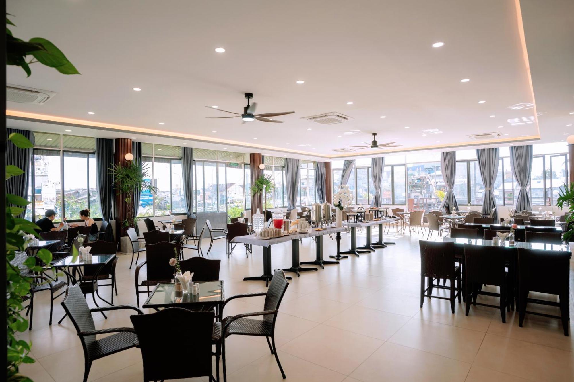 מי טאו Song Tien Hotel מראה חיצוני תמונה