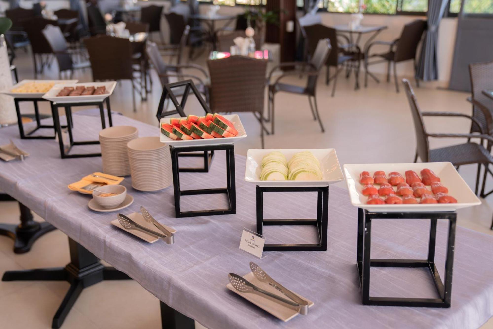 מי טאו Song Tien Hotel מראה חיצוני תמונה
